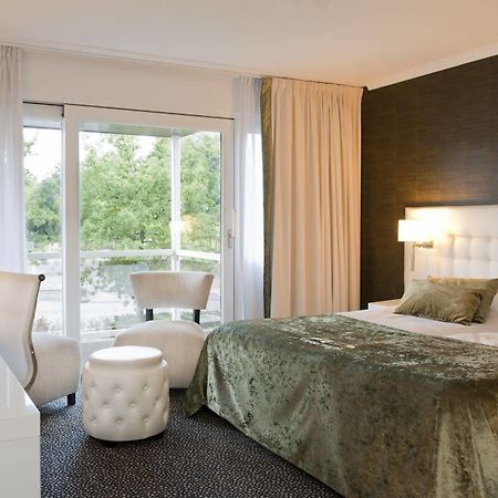 Van Der Valk Hotel Den Haag - Voorschoten Eksteriør billede