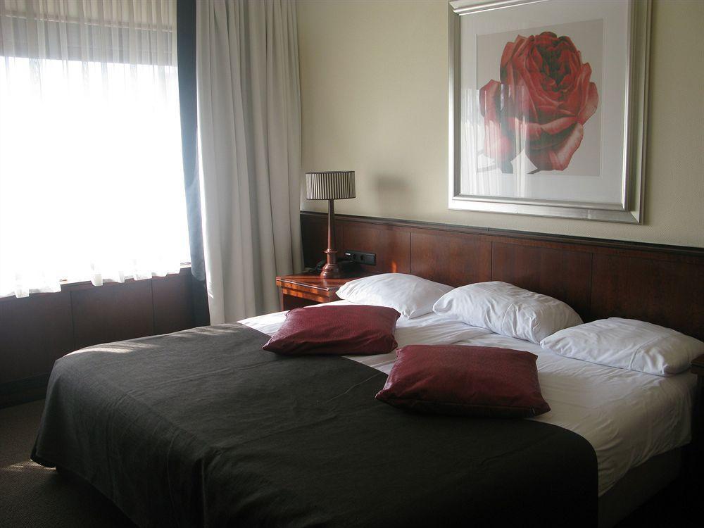 Van Der Valk Hotel Den Haag - Voorschoten Eksteriør billede