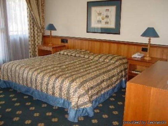 Van Der Valk Hotel Den Haag - Voorschoten Værelse billede