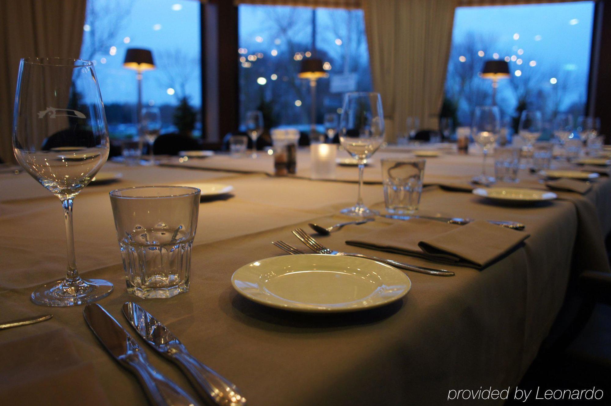 Van Der Valk Hotel Den Haag - Voorschoten Eksteriør billede