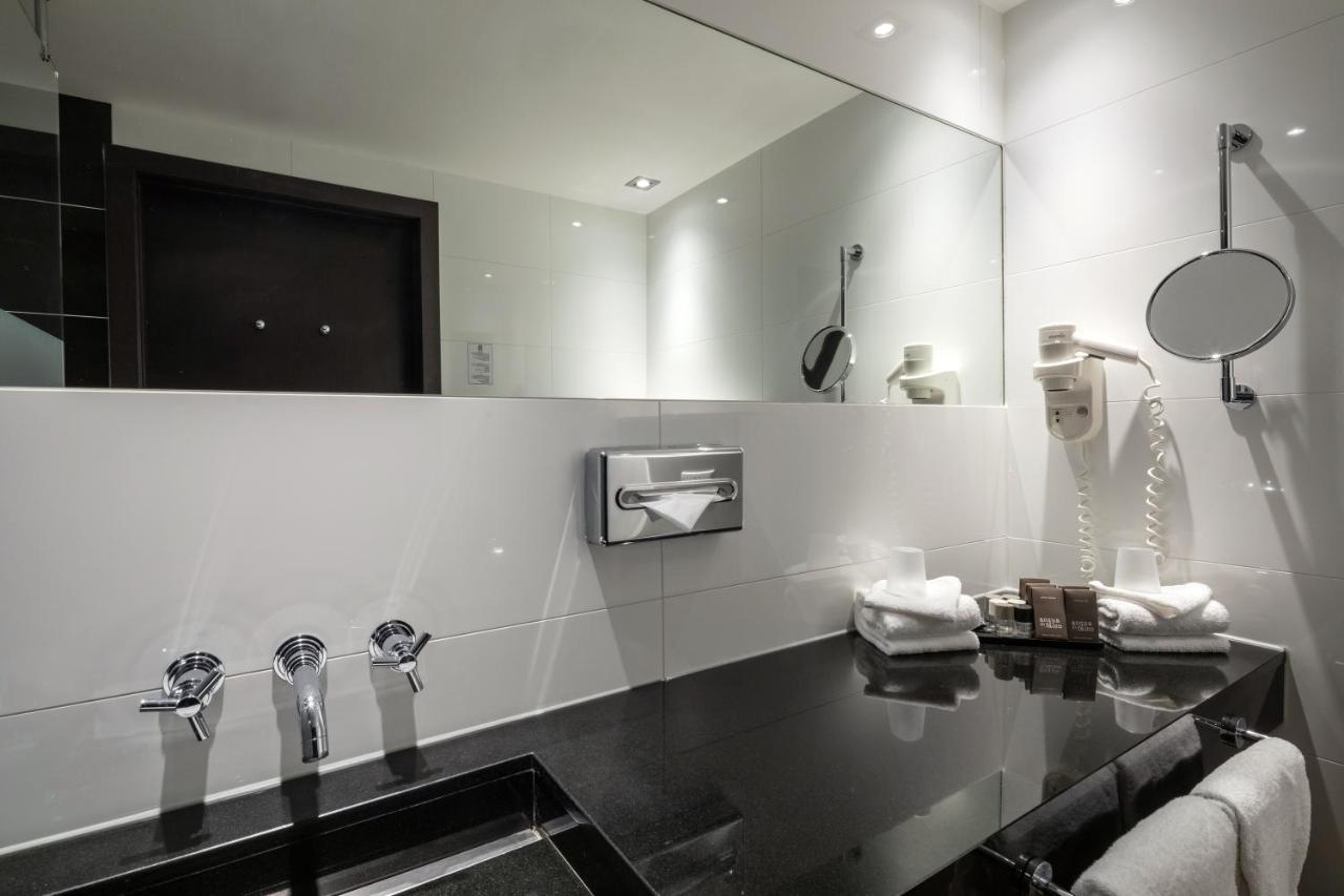 Van Der Valk Hotel Den Haag - Voorschoten Eksteriør billede